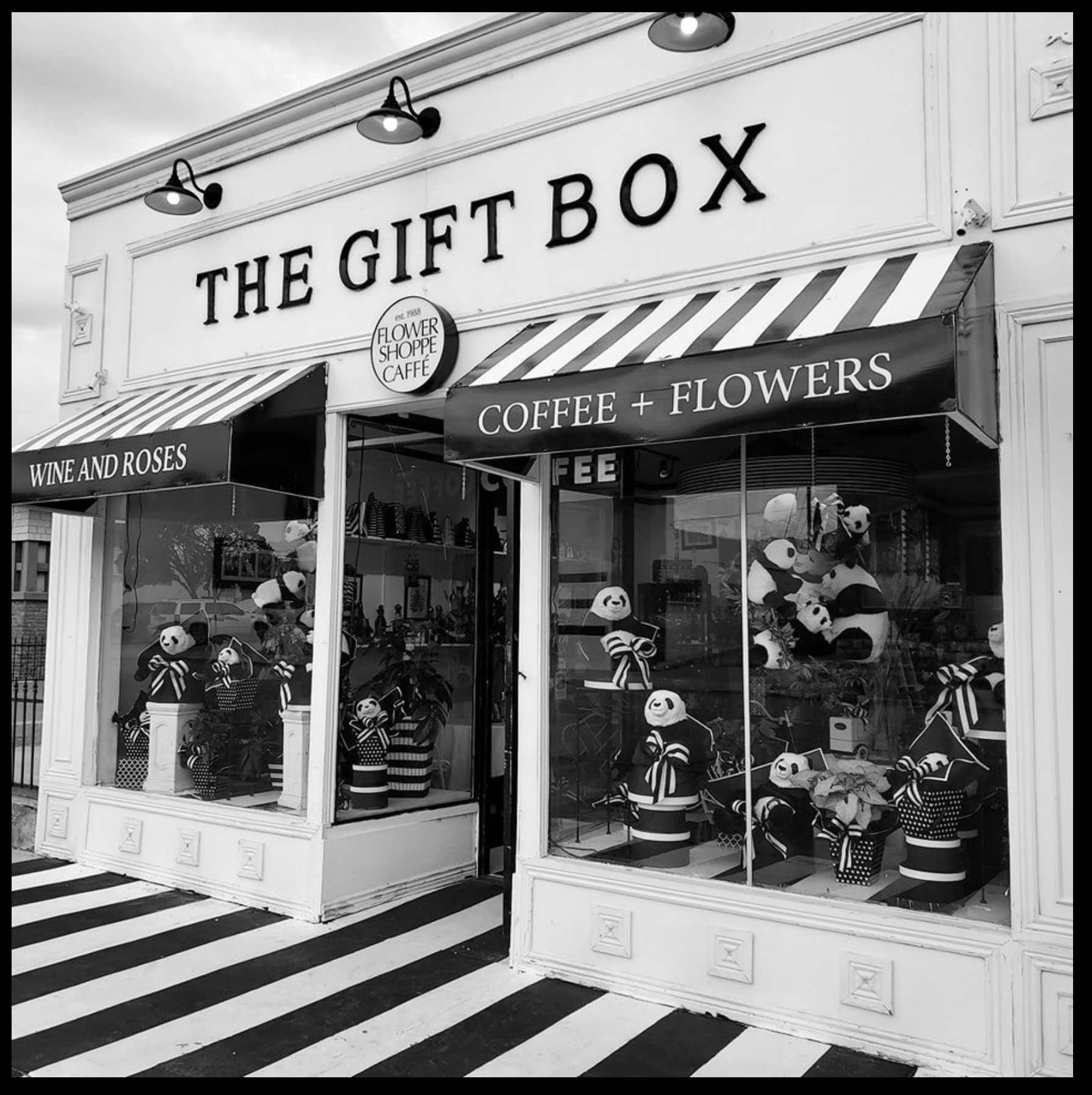 THE GIFT BOX Flower Shoppe /Everything Custom-Tailored theSpecial Occasion ! !